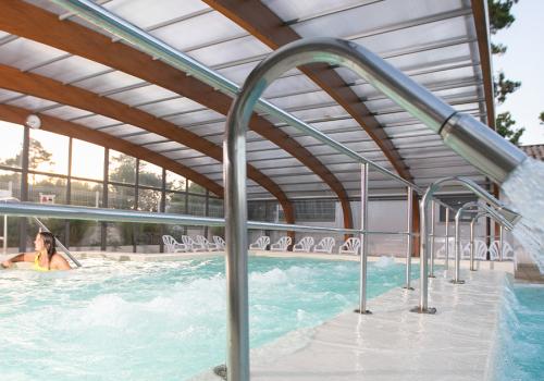 Piscine du camping Les Embruns