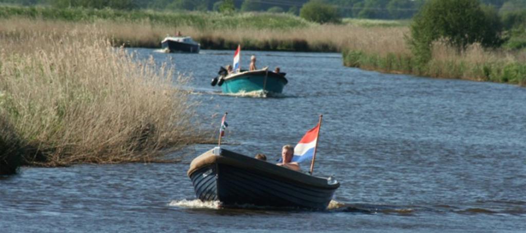 Bateaux sur le lac au camping de Meerwijck